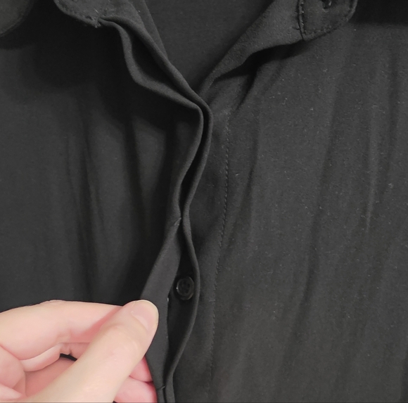 🌻$2🌻F21 Basic Sheer Professional Black Blouse - Picture 3 of 5